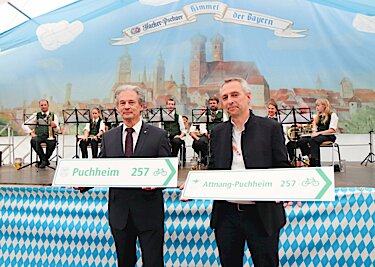 Foto 2 zu 30 Jahre Städtepartnerschaft mit Attnang-Puchheim in Österreich